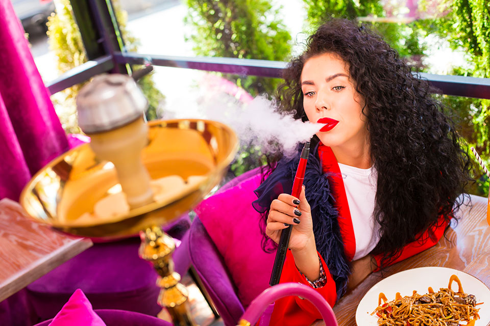 Со знойным дымком: открытие летней террасы в Loft Бар на Бессарабке Со знойным дымком: открытие летней террасы в Loft Бар на Бессарабке