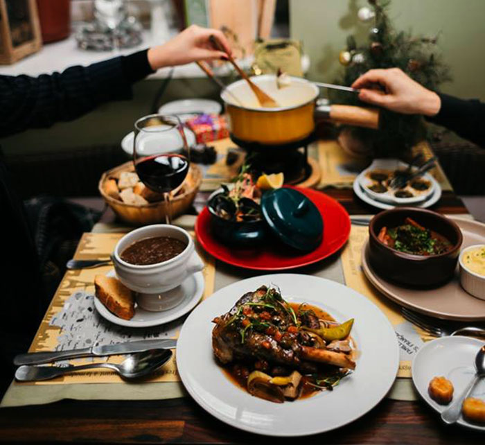 Улюблені страви романтиків: де вечеряти у День Валентина Улюблені страви романтиків: де вечеряти у День Валентина