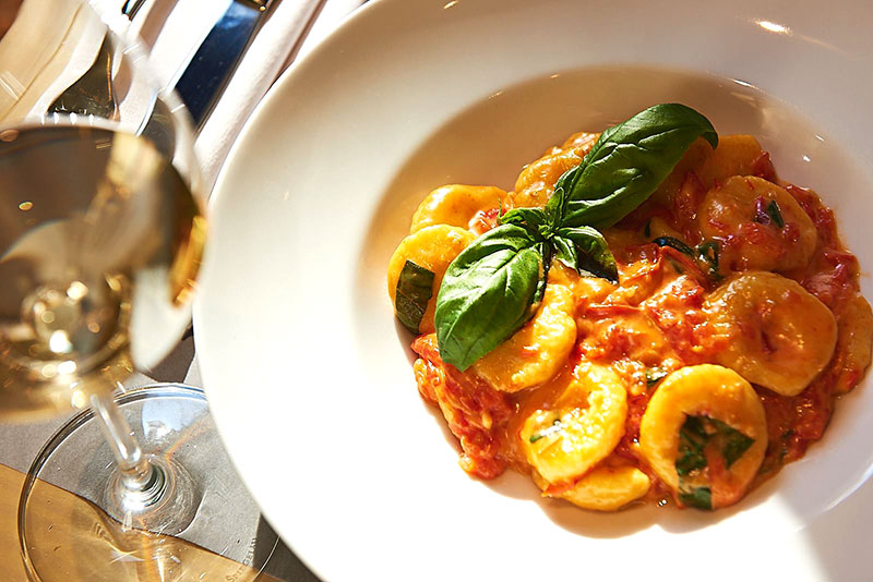 Улюблені страви романтиків: де вечеряти у День Валентина Улюблені страви романтиків: де вечеряти у День Валентина