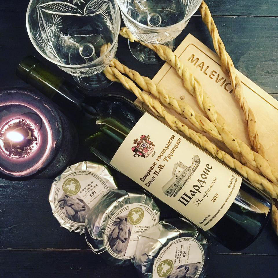 Бар Malevich: кофейно-винное счастье в центре Киева Бар Malevich: кофейно-винное счастье в центре Киева