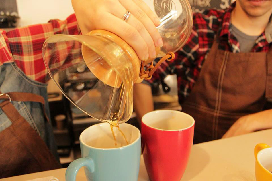 Новое место (Киев): уютная кофейня Миндаль coffee room Новое место (Киев): уютная кофейня Миндаль coffee room