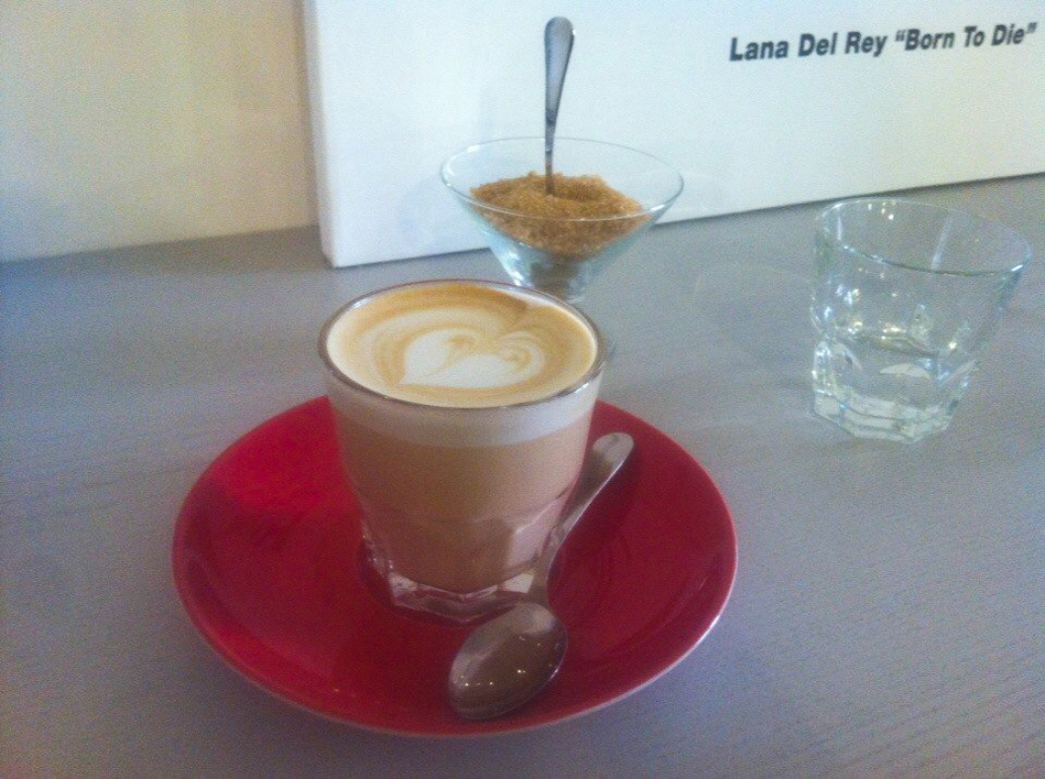 Новое место (Киев): уютная кофейня Миндаль coffee room Новое место (Киев): уютная кофейня Миндаль coffee room