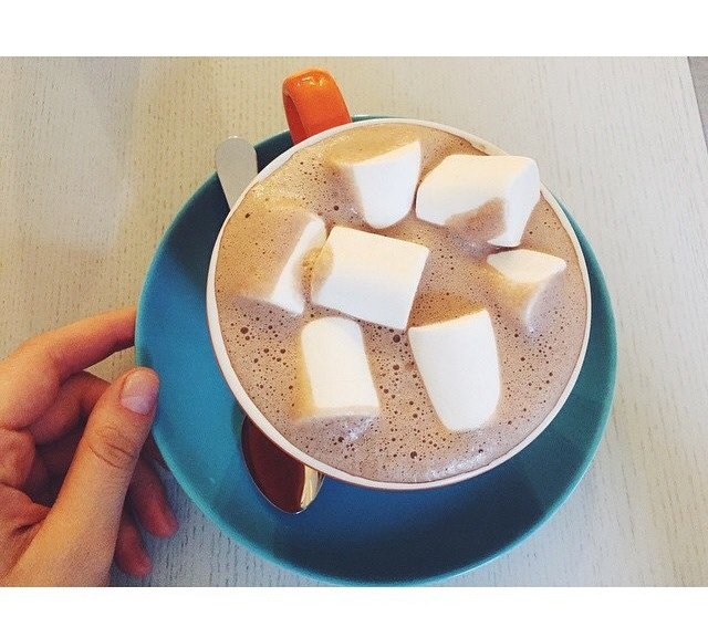 Новое место (Киев): уютная кофейня Миндаль coffee room Новое место (Киев): уютная кофейня Миндаль coffee room