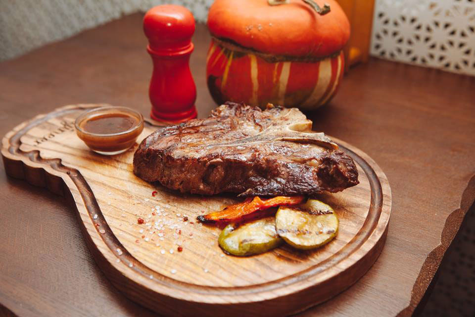 ТОП-10 мясных заведений Киева ТОП-10 мясных заведений Киева