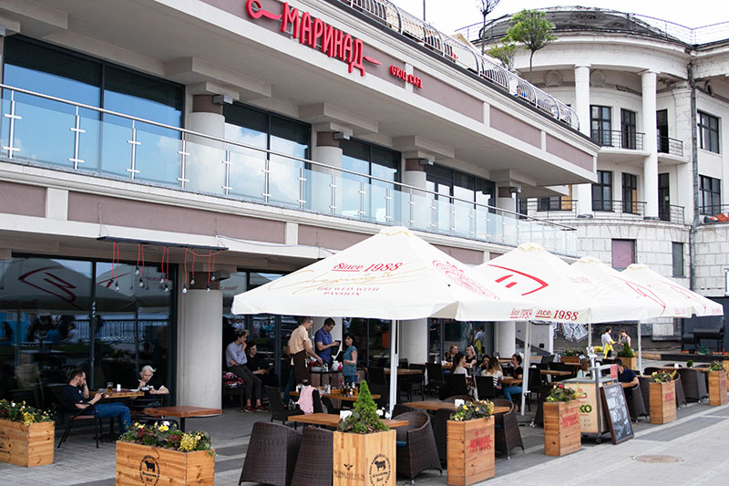 Маринад grill cafe: блюда на гриле с видом на Днепр