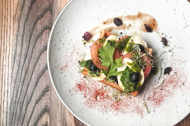 Non Branded Café: бельгийские вафли на Оболони Non Branded Café: бельгийские вафли на Оболони