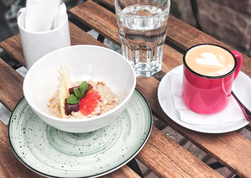 Non Branded Café: бельгийские вафли на Оболони Non Branded Café: бельгийские вафли на Оболони