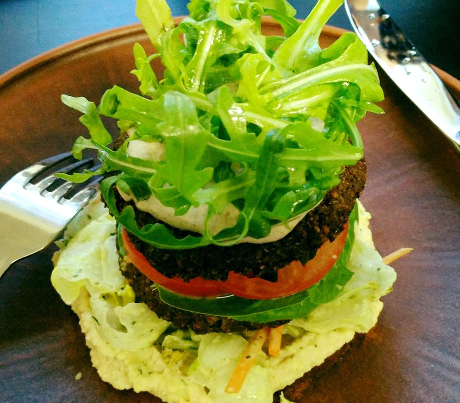 One Planet - новое 100% веганское кафе в Киеве One Planet - новое 100% веганское кафе в Киеве