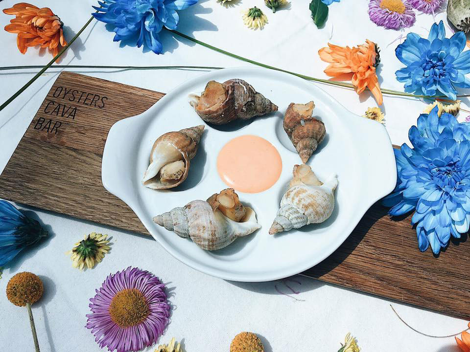 Вино и устрицы: Oysters Cava Bar на Лыбедской отпраздновал первую годовщину Вино и устрицы: Oysters Cava Bar на Лыбедской отпраздновал первую годовщину