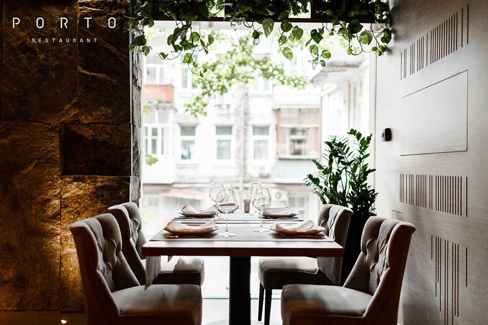 Рыбный рай: ресторан средиземноморской кухни Porto на Олимпийской Рыбный рай: ресторан средиземноморской кухни Porto на Олимпийской