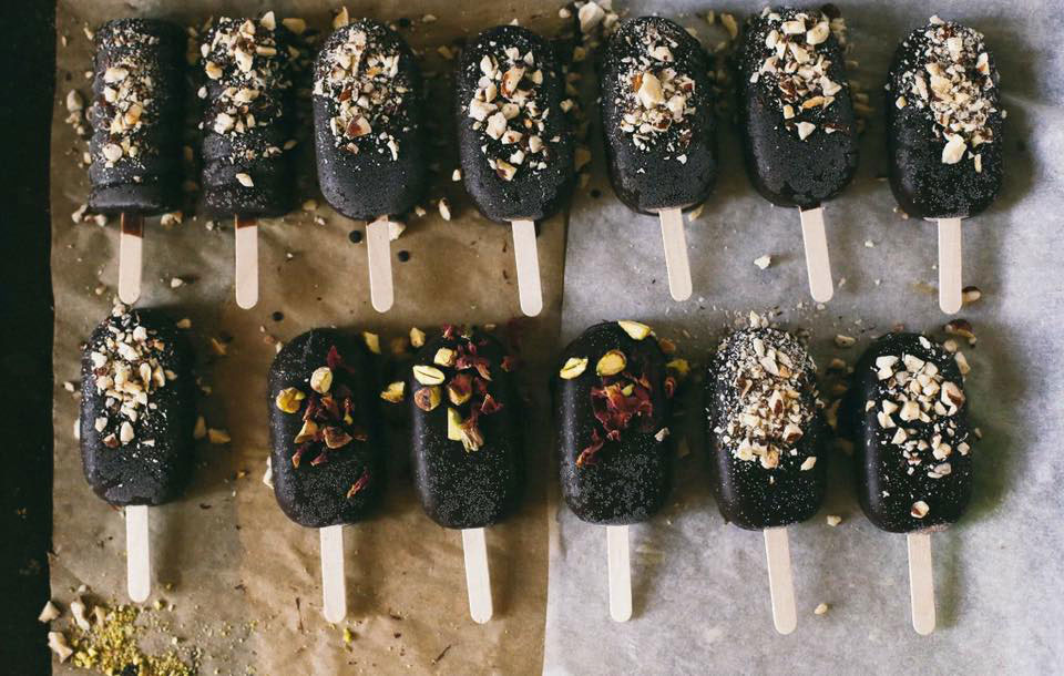 Теория и практика: raw-десерты. 7 заведений Киева, где можно попробовать raw-десерты Теория и практика: raw-десерты. 7 заведений Киева, где можно попробовать raw-десерты