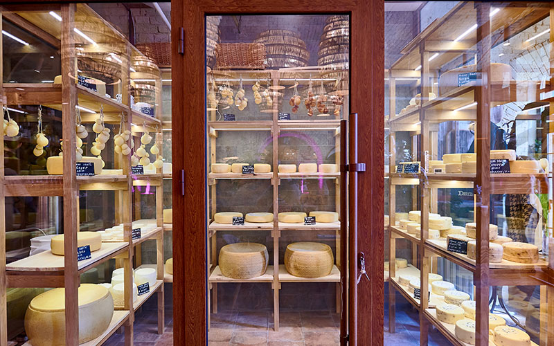 Нове місце (Київ): італійська кухня та власна сироварня у Буффаліно на Московській Нове місце (Київ): італійська кухня та власна сироварня у Буффаліно на Московській