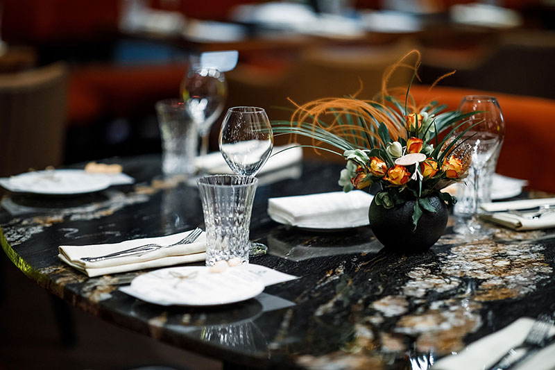 Льодовик, рослинне м'ясо, караоке - розповідаємо про відкриття нових локацій в комплексі QUEEN Льодовик, рослинне м'ясо, караоке - розповідаємо про відкриття нових локацій в комплексі QUEEN