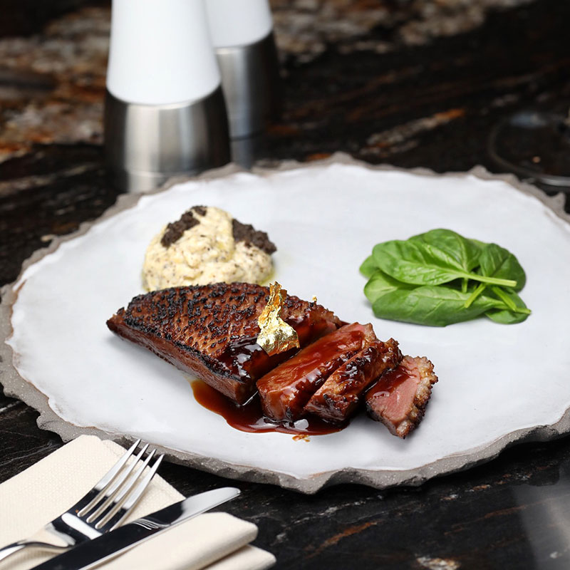 Льодовик, рослинне м'ясо, караоке - розповідаємо про відкриття нових локацій в комплексі QUEEN Льодовик, рослинне м'ясо, караоке - розповідаємо про відкриття нових локацій в комплексі QUEEN