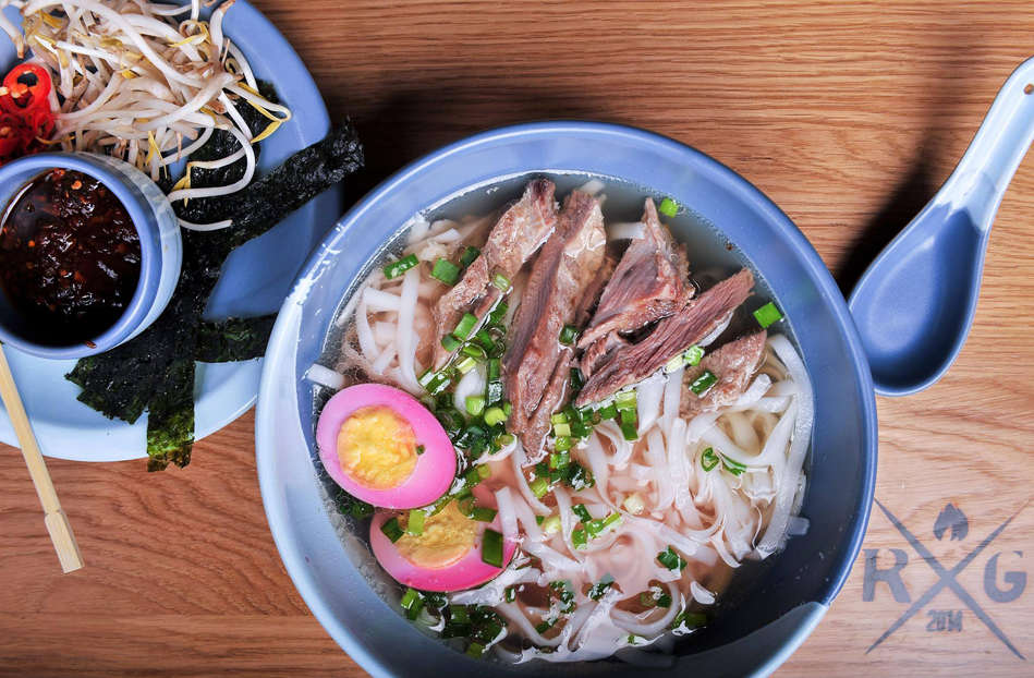 Новое место (Киев): американское кафе на Подоле Revolution Grill Новое место (Киев): американское кафе на Подоле Revolution Grill