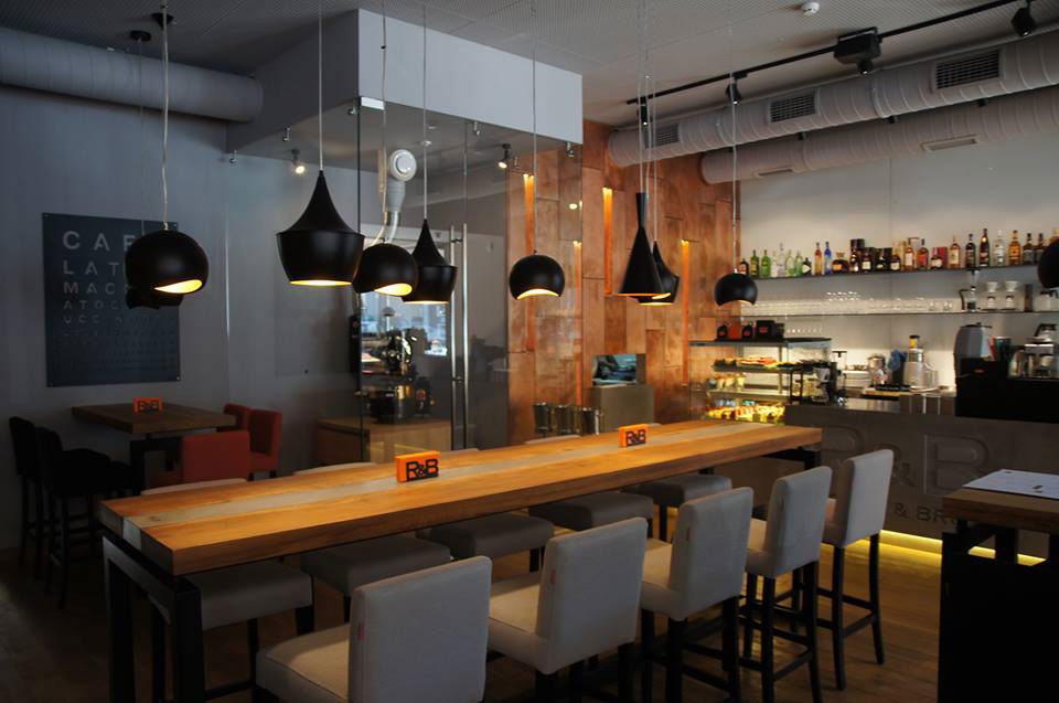 Осторожно, горячо: Roast&Brew Cafe на Бассейной в Киеве Осторожно, горячо: Roast&Brew Cafe на Бассейной в Киеве