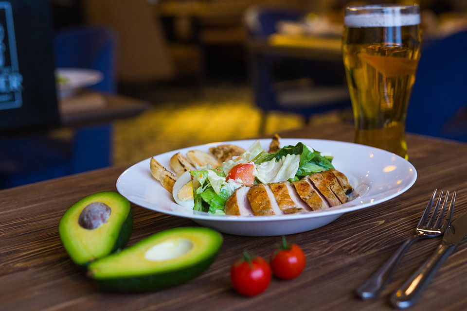 Новое место (Киев): монопродуктовый ресторан Rooster Grill Restaurant Новое место (Киев): монопродуктовый ресторан Rooster Grill Restaurant