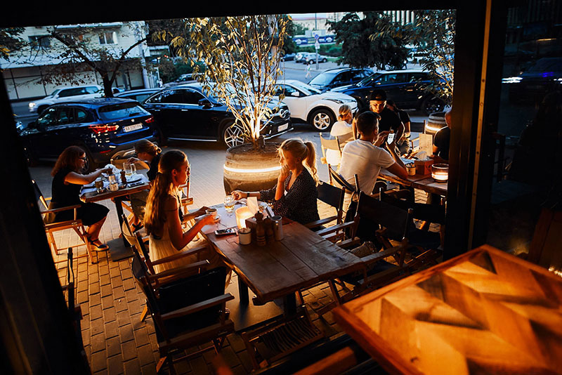 Нове місце (Київ): фішбар Риба-Пила на Палаці Україна Нове місце (Київ): фішбар Риба-Пила на Палаці Україна