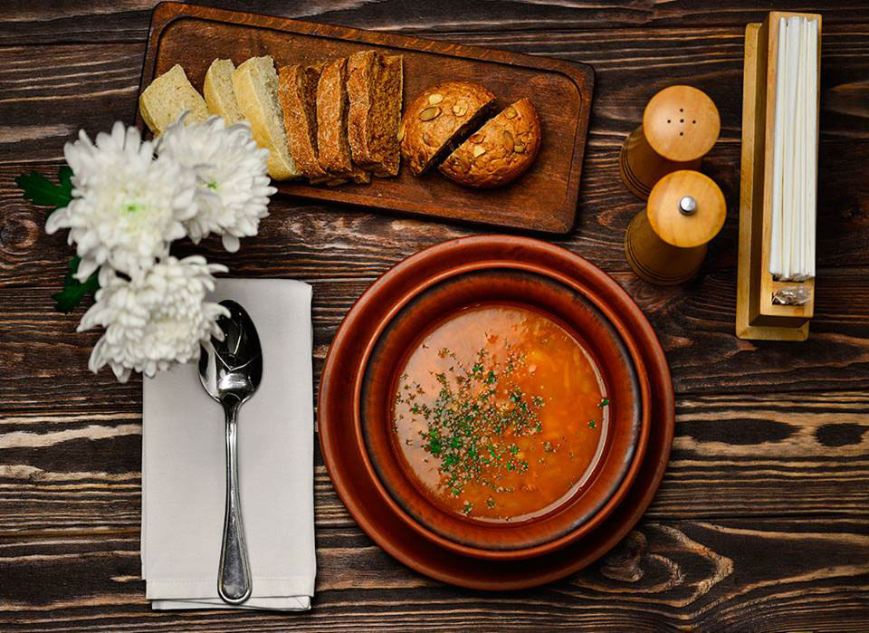 Для SAMOGONщиков: сеть ресторанов Samogon Bar открыла новый ресторан на Оболони Для SAMOGONщиков: сеть ресторанов Samogon Bar открыла новый ресторан на Оболони