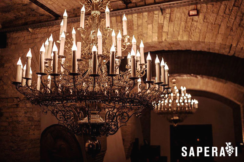 Saperavi: для сімейних свят і корпоративів компаній Saperavi: для сімейних свят і корпоративів компаній