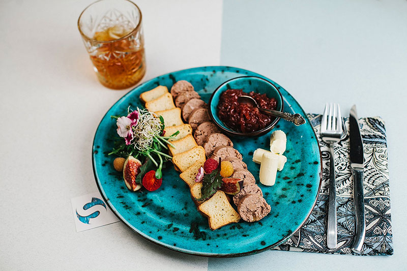 Новое место (Киев): ресторан Scenario cafe на Саксаганского Новое место (Киев): ресторан Scenario cafe на Саксаганского