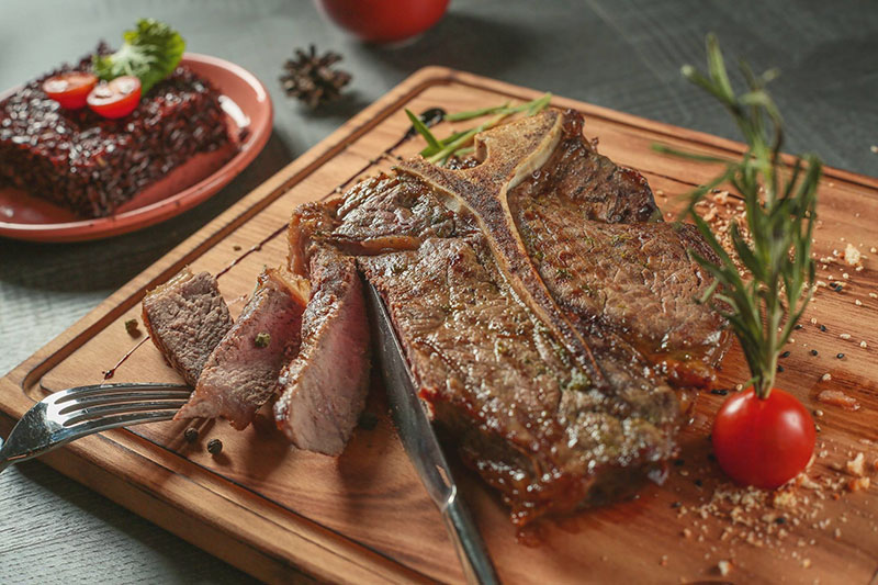 Новое место (Киев): ресторан европейской кухни Шишка Новое место (Киев): ресторан европейской кухни Шишка