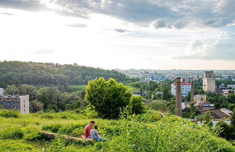 Ко Дню Киева: пикник в центре города и заведения, где запастись едой для него Ко Дню Киева: пикник в центре города и заведения, где запастись едой для него