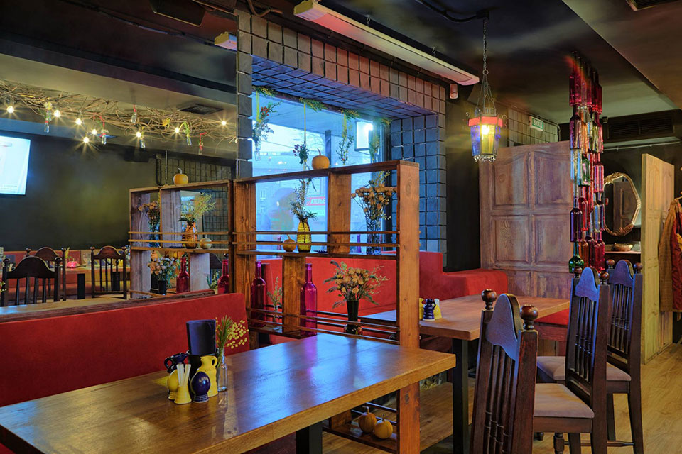 Sinitza — душевный гастробар с авторскими наливками на Лукьяновке Sinitza — душевный гастробар с авторскими наливками на Лукьяновке