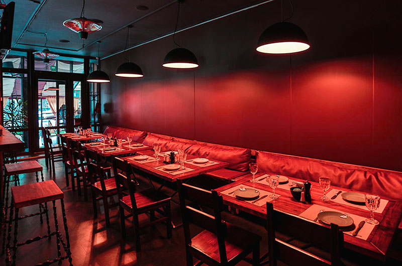 Sorry Vegans: новый стейкхаус на бульваре Тараса Шевченко Sorry Vegans: новый стейкхаус на бульваре Тараса Шевченко