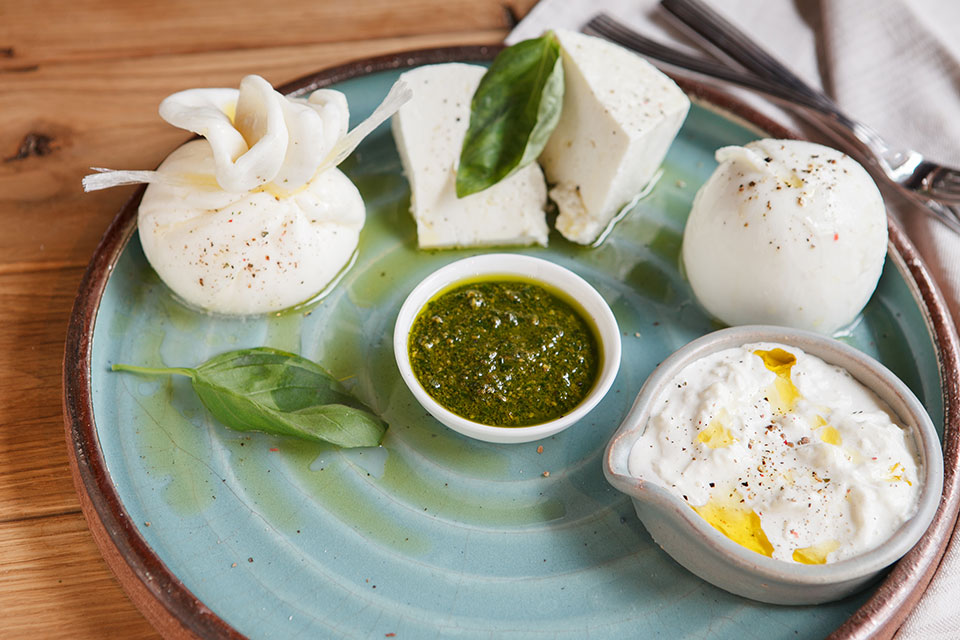 Новое место (Киев): ресторан-пекарня Spezzo на Русановке Новое место (Киев): ресторан-пекарня Spezzo на Русановке