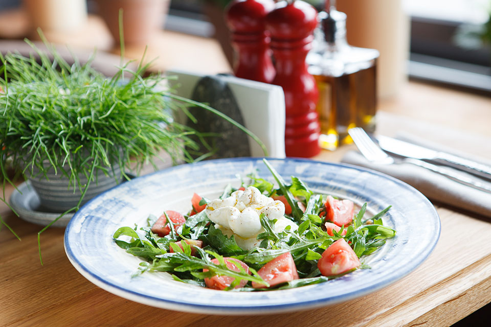 Новое место (Киев): итальянский ресторан-пекарня Spezzo на Святошино Новое место (Киев): итальянский ресторан-пекарня Spezzo на Святошино