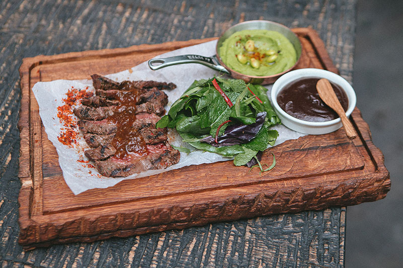 Новое место: ресторан Стейкхаус — мясная Одесса в сердце Киева