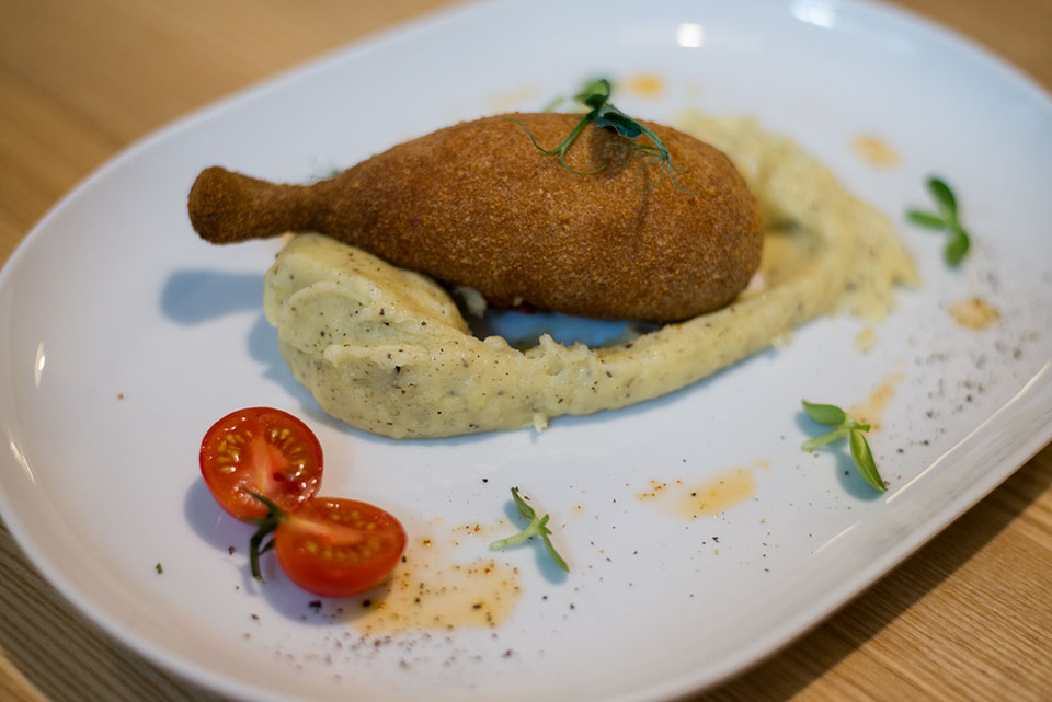 Новое место (Киев): мультиформатное заведение Tartine на Ярославом валу Новое место (Киев): мультиформатное заведение Tartine на Ярославом валу