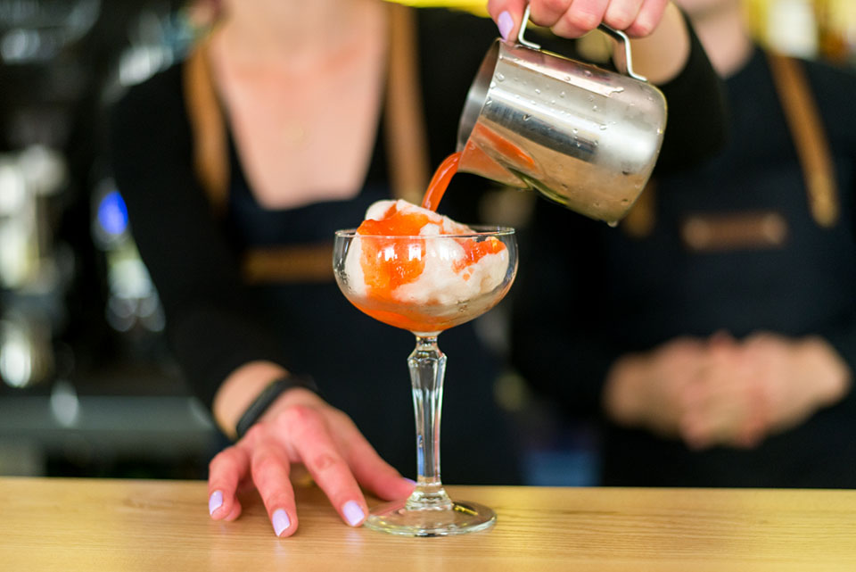 Новое место (Киев): мультиформатное заведение Tartine на Ярославом валу Новое место (Киев): мультиформатное заведение Tartine на Ярославом валу