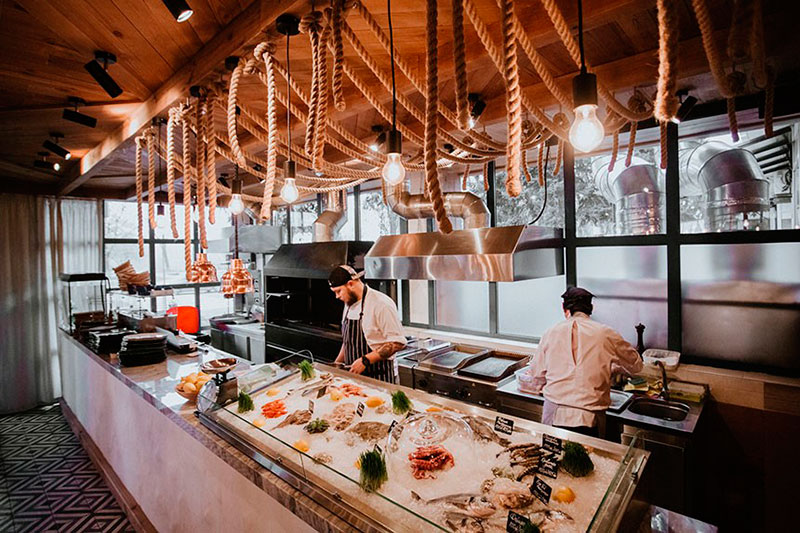 Новое место (Киев): ресторан греческой кухни Taverna Новое место (Киев): ресторан греческой кухни Taverna