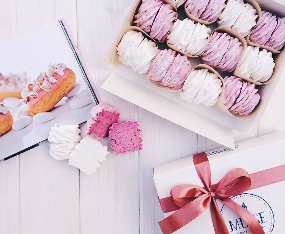 Поздравляй и удивляй: ТОП-12 фантастически вкусных и красивых гастроподарков