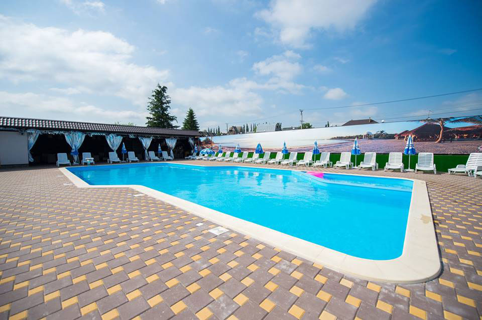 Водно-развлекательные процедуры: рестораны Киева и области с бассейнами Водно-развлекательные процедуры: рестораны Киева и области с бассейнами