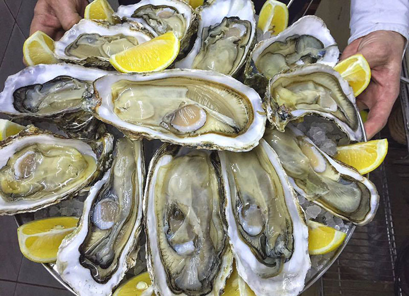 Устрицы в ресторанах Киева: что, где и почем Устрицы в ресторанах Киева: что, где и почем