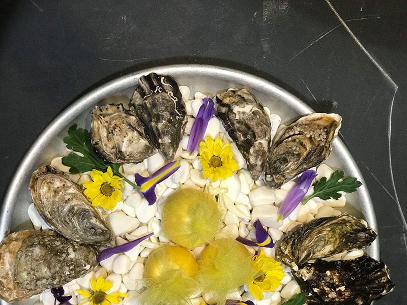Устрицы в ресторанах Киева: что, где и почем Устрицы в ресторанах Киева: что, где и почем