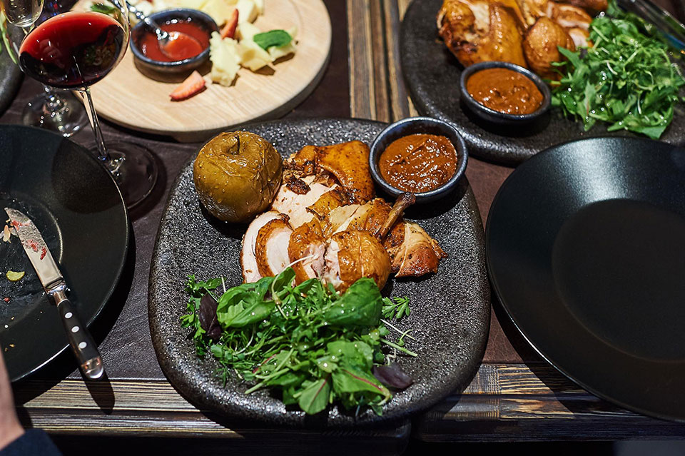 Новое место (Киев): гуцульский мясной ресторан Ватра Новое место (Киев): гуцульский мясной ресторан Ватра