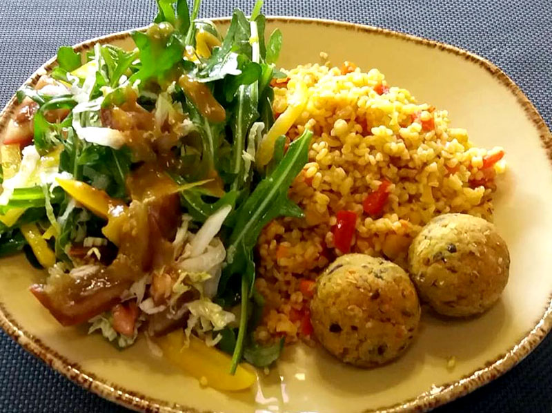 Теорія і практика: ведична і аюрведична кухня Теорія і практика: ведична і аюрведична кухня