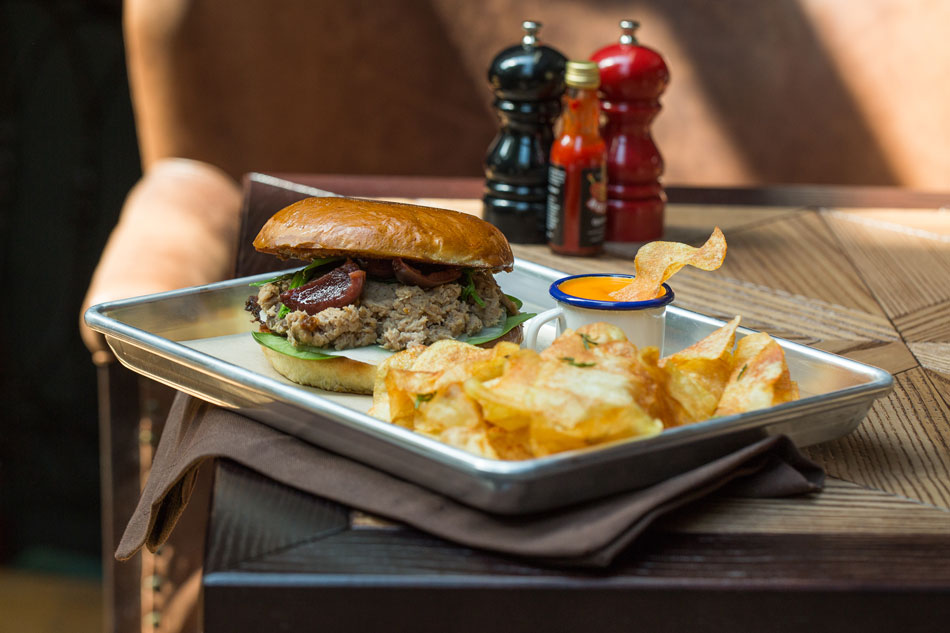 Новое заведение (Киев): Остання Барикада на Майдане Новое заведение (Киев): Остання Барикада на Майдане