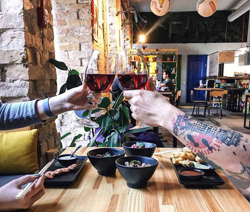 Гастрономічна подорож по Києву: кращі азіатські ресторани столиці Гастрономічна подорож по Києву: кращі азіатські ресторани столиці