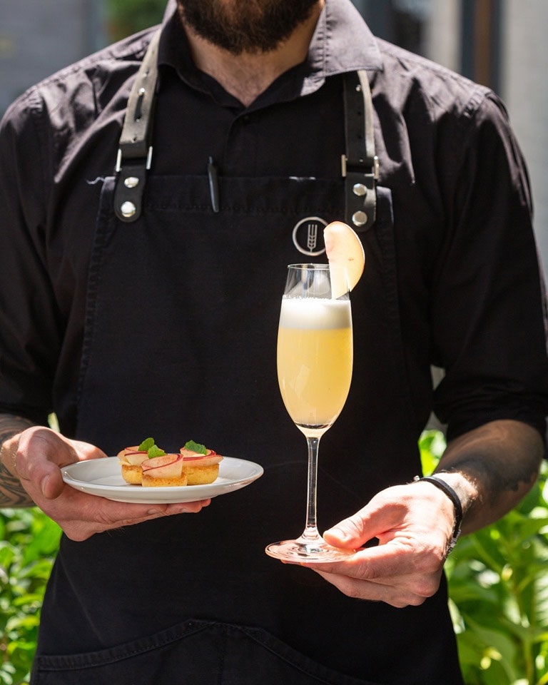 Дванадцять ресторанів Києва з авторськими коктейлями Дванадцять ресторанів Києва з авторськими коктейлями