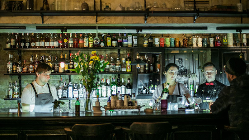 Дванадцять ресторанів Києва з авторськими коктейлями Дванадцять ресторанів Києва з авторськими коктейлями