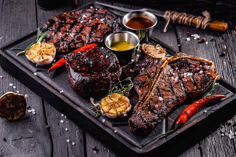 С огоньком: гриль, мангал и барбекю в ресторанах Киева С огоньком: гриль, мангал и барбекю в ресторанах Киева