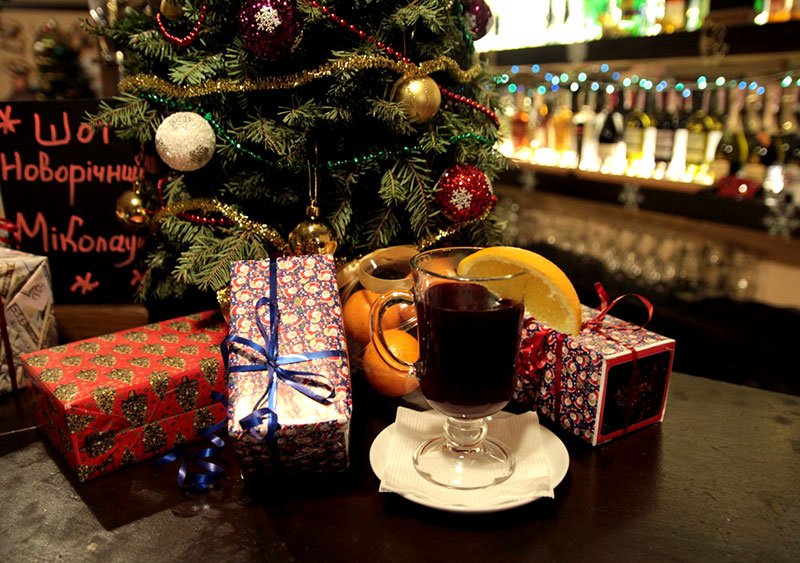 Наливаємо та зігріваємося: теплі алкогольні напої в ресторанах Києва Наливаємо та зігріваємося: теплі алкогольні напої в ресторанах Києва