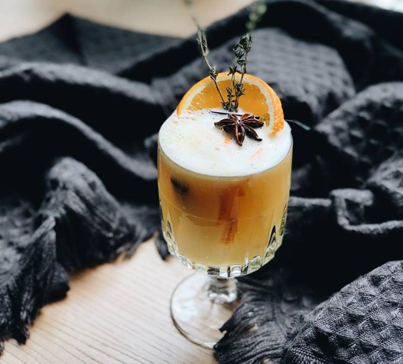 Наливаємо та зігріваємося: теплі алкогольні напої в ресторанах Києва Наливаємо та зігріваємося: теплі алкогольні напої в ресторанах Києва