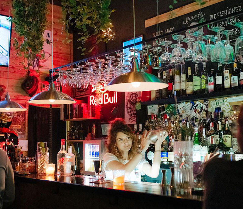 Наливаємо та зігріваємося: теплі алкогольні напої в ресторанах Києва Наливаємо та зігріваємося: теплі алкогольні напої в ресторанах Києва