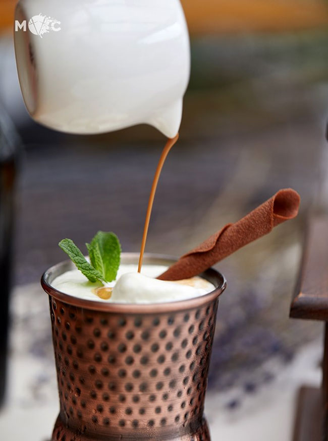 Морозиво та сонце — день чудовий: оригінальні десерти в закладах Києва Морозиво та сонце — день чудовий: оригінальні десерти в закладах Києва